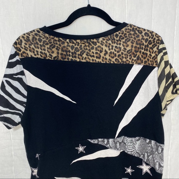 Alice + Olivia Kiss Patchwork Graphic Tee - Picture 13 of 14
